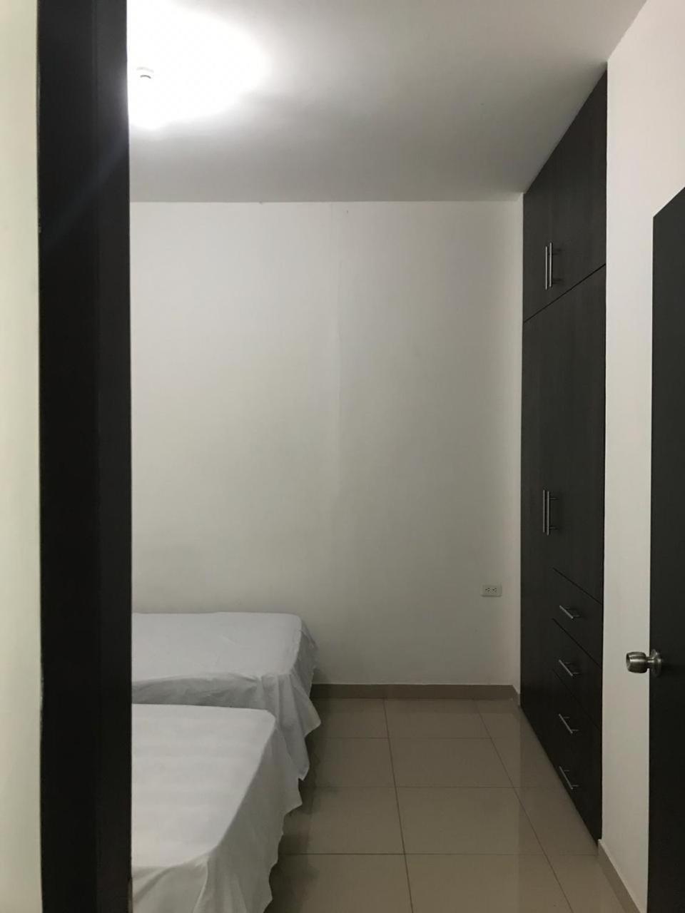 Departamento En El Centro De Manta Apartment Exterior photo